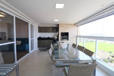Apartamento para alugar com 106m², 3 quartos e 2 vagas Apartamento para alugar com 106m², 3 quartos e 2 vagasVaranda