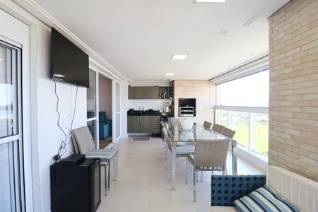 Apartamento para alugar com 106m², 3 quartos e 2 vagas Apartamento para alugar com 106m², 3 quartos e 2 vagasVaranda