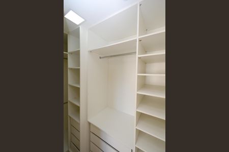 Apartamento à venda com 65m², 2 quartos e 1 vagaCloset do quarto 1