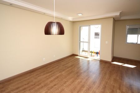 Apartamento à venda com 65m², 2 quartos e 1 vagaSala