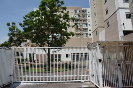Apartamento à venda com 65m², 2 quartos e 1 vagaFachada e portaria