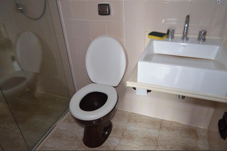 Apartamento à venda com 131m², 3 quartos e 3 vagasBanheiro da Suíte