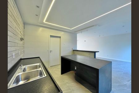 Casa de condomínio à venda com 180m², 4 quartos e 2 vagasCozinha