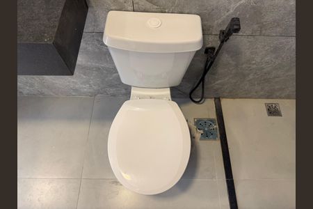 Casa de condomínio à venda com 180m², 4 quartos e 2 vagasSuíte 4 - Banheiro