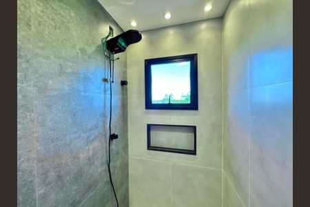 Casa de condomínio à venda com 180m², 4 quartos e 2 vagasSuíte 3 - Banheiro