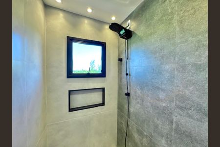 Casa de condomínio à venda com 180m², 4 quartos e 2 vagasSuíte 2 - Banheiro