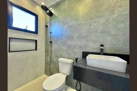 Casa de condomínio à venda com 180m², 4 quartos e 2 vagasSuíte 2 - Banheiro