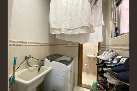 Apartamento à venda com 73m², 2 quartos e 1 vagaÁrea de Serviço