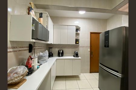 Apartamento à venda com 73m², 2 quartos e 1 vagaCozinha