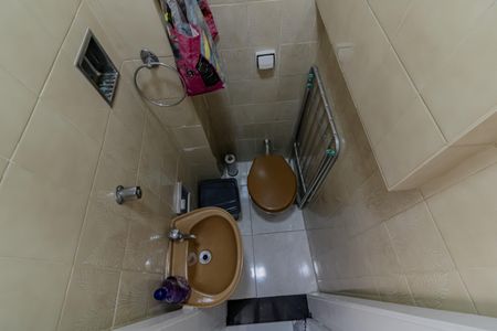 Apartamento à venda com 90m², 3 quartos e sem vaga Apartamento à venda com 90m², 3 quartos e sem vagaBanheiro de Serviço