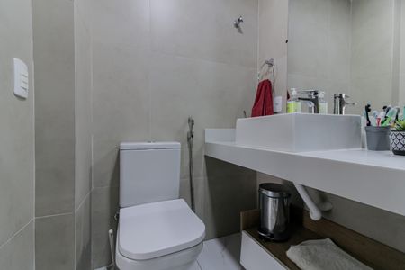 Apartamento à venda com 90m², 3 quartos e sem vaga Apartamento à venda com 90m², 3 quartos e sem vagaBanheiro Social