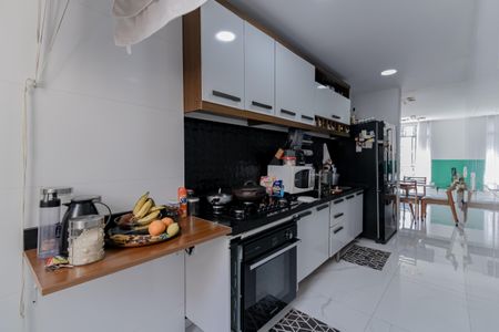 Apartamento à venda com 90m², 3 quartos e sem vaga Apartamento à venda com 90m², 3 quartos e sem vagaCozinha