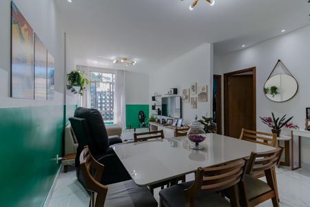 Apartamento à venda com 90m², 3 quartos e sem vaga Apartamento à venda com 90m², 3 quartos e sem vagaSala