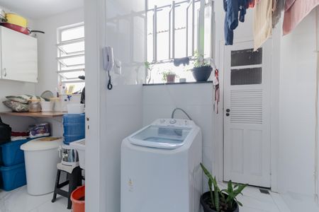 Apartamento à venda com 90m², 3 quartos e sem vaga Apartamento à venda com 90m², 3 quartos e sem vagaÁrea de Serviço