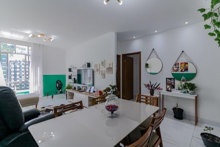 Apartamento à venda com 90m², 3 quartos e sem vaga Apartamento à venda com 90m², 3 quartos e sem vagaSala