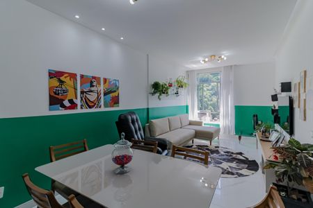 Apartamento à venda com 90m², 3 quartos e sem vaga Apartamento à venda com 90m², 3 quartos e sem vagaSala