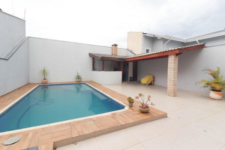 Apartamento à venda com 257m², 2 quartos e 3 vagasQuintal