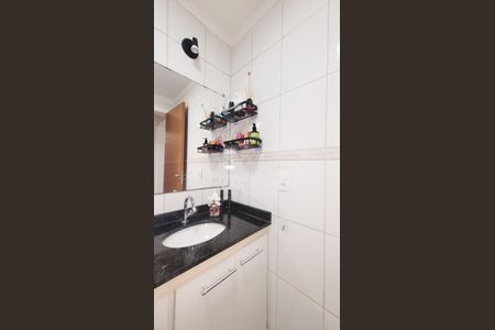 Apartamento à venda com 66m², 2 quartos e 2 vagasBanheiro da Suite