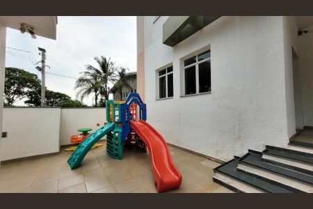 Apartamento à venda com 66m², 2 quartos e 2 vagasÁrea comum - Playground