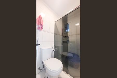 Apartamento à venda com 66m², 2 quartos e 2 vagasBanheiro social