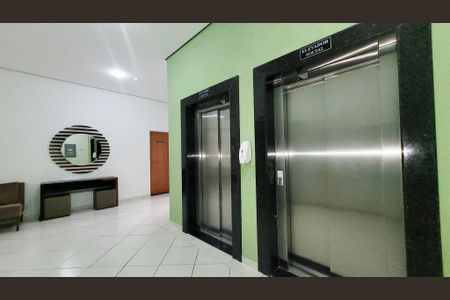 Apartamento à venda com 66m², 2 quartos e 2 vagasHall de entrada