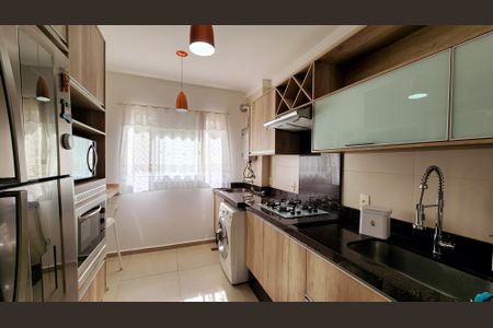 Casa de condomínio à venda com 89m², 3 quartos e 2 vagasCozinha e Área de Serviço