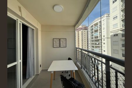 Apartamento para alugar com 70m², 2 quartos e 1 vagaVaranda