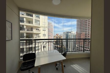 Apartamento para alugar com 70m², 2 quartos e 1 vagaVaranda
