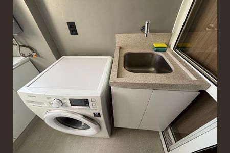 Apartamento para alugar com 70m², 2 quartos e 1 vagaÁrea de Serviço