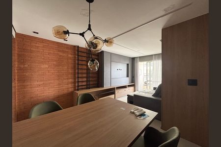 Apartamento para alugar com 70m², 2 quartos e 1 vagaSala