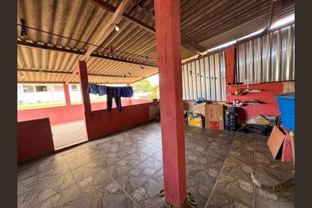 Casa à venda com 305m², 3 quartos e 1 vaga Casa à venda com 305m², 3 quartos e 1 vagaÁrea de Serviço