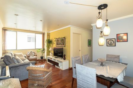 Apartamento à venda com 90m², 3 quartos e 1 vagaSala