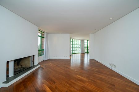 Apartamento para alugar com 250m², 3 quartos e 5 vagasSala de Estar