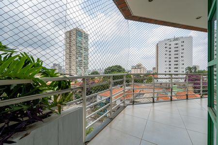 Apartamento para alugar com 250m², 3 quartos e 5 vagasSacada