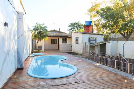 Casa à venda com 380m², 3 quartos e 2 vagasÁrea externa
