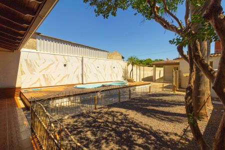 Casa para alugar com 380m², 2 quartos e 2 vagasQuintal