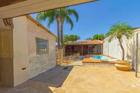 Casa para alugar com 380m², 2 quartos e 2 vagasÁrea externa