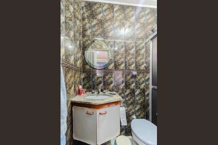 Casa à venda com 170m², 5 quartos e 2 vagasBanheiro da Suíte