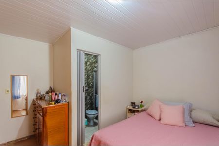 Casa à venda com 170m², 5 quartos e 2 vagasSuíte