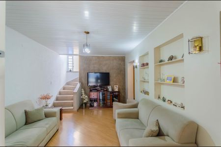 Casa à venda com 170m², 5 quartos e 2 vagasSala