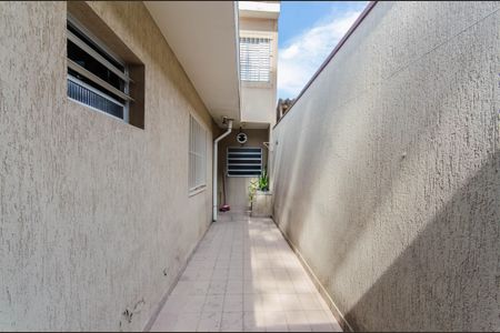 Casa à venda com 170m², 5 quartos e 2 vagasCorredor Lateral