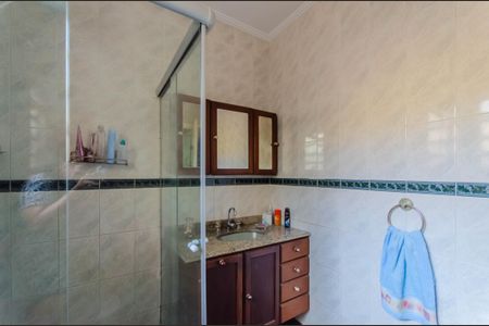 Casa à venda com 170m², 5 quartos e 2 vagasBanheiro da Suíte