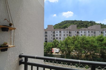 Apartamento para alugar com 49m², 2 quartos e 1 vagaSala - Varanda