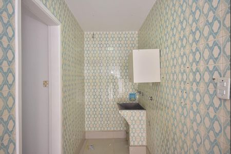 Casa à venda com 170m², 3 quartos e 2 vagasÁrea de Serviço