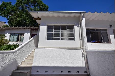 Casa à venda com 170m², 3 quartos e 2 vagasEdícula