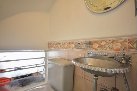 Casa à venda com 170m², 3 quartos e 2 vagasLavabo