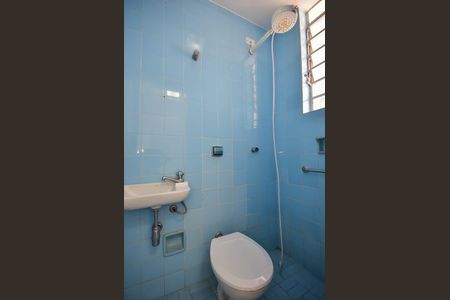 Casa à venda com 170m², 3 quartos e 2 vagasBanheiro de Serviço