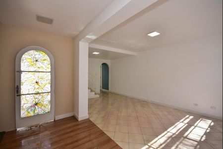 Casa à venda com 170m², 3 quartos e 2 vagasSala