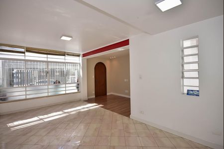Casa à venda com 170m², 3 quartos e 2 vagasSala