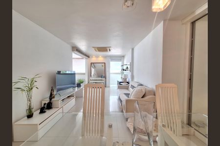Apartamento à venda com 125m², 3 quartos e 1 vagaSala